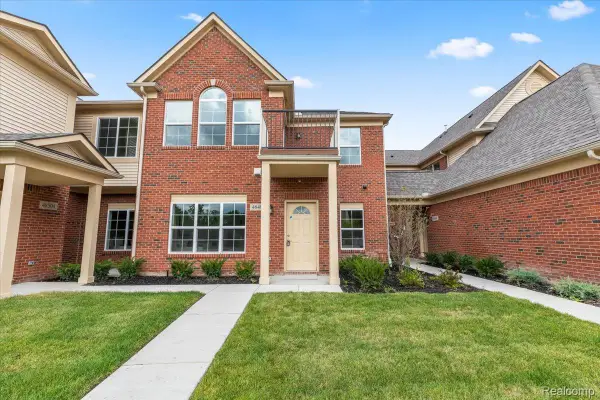 48492 Bridge Way #559, Canton, MI 48188