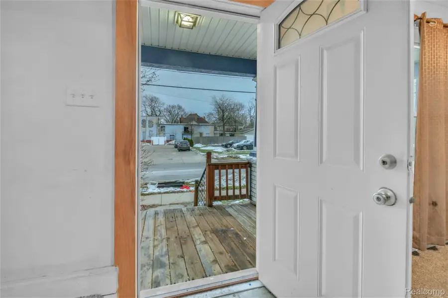 113 S Mason Street, Saginaw, MI 48602 - #2