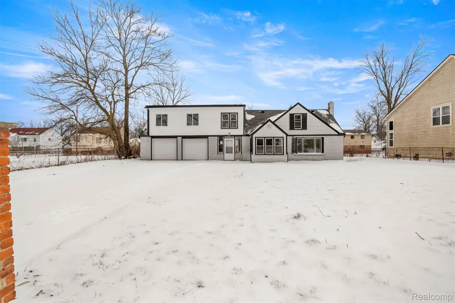 6071 Dexter Street, Romulus, MI 48174 - #2