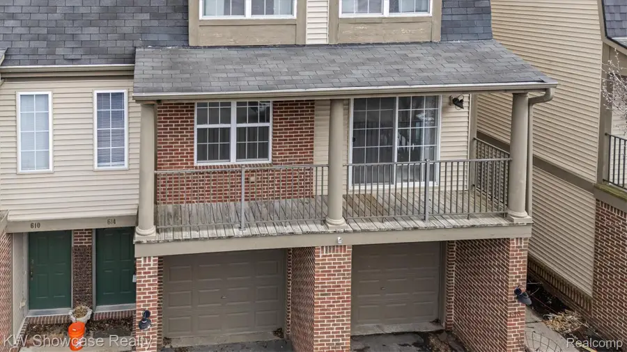 614 Napa Valley Drive #11, Milford, MI 48381 - #2