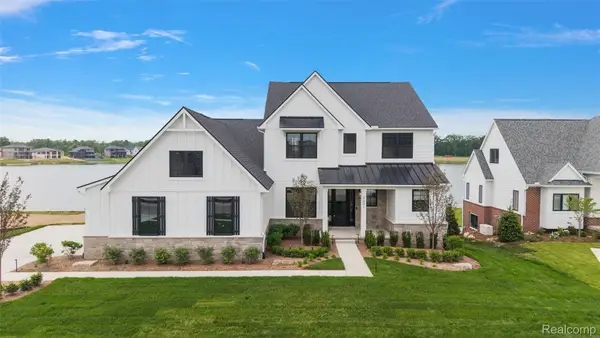 2691 Crystal Lake Drive, CommerceTwp, MI 48382