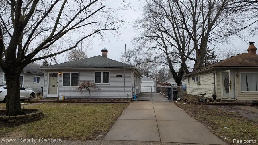 18285 Deering Street N, Livonia, MI 48152 - #2