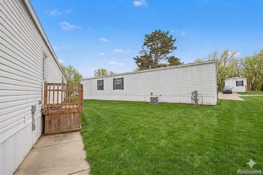 425 Elm Court, Oakland, MI 48363 - #2