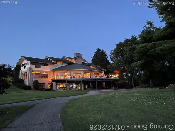 2500 Whispering Pines Drive, Pinckney, MI 48169