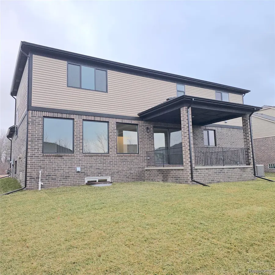 50829 Mistwood Drive, Macomb, MI 48042 - #2