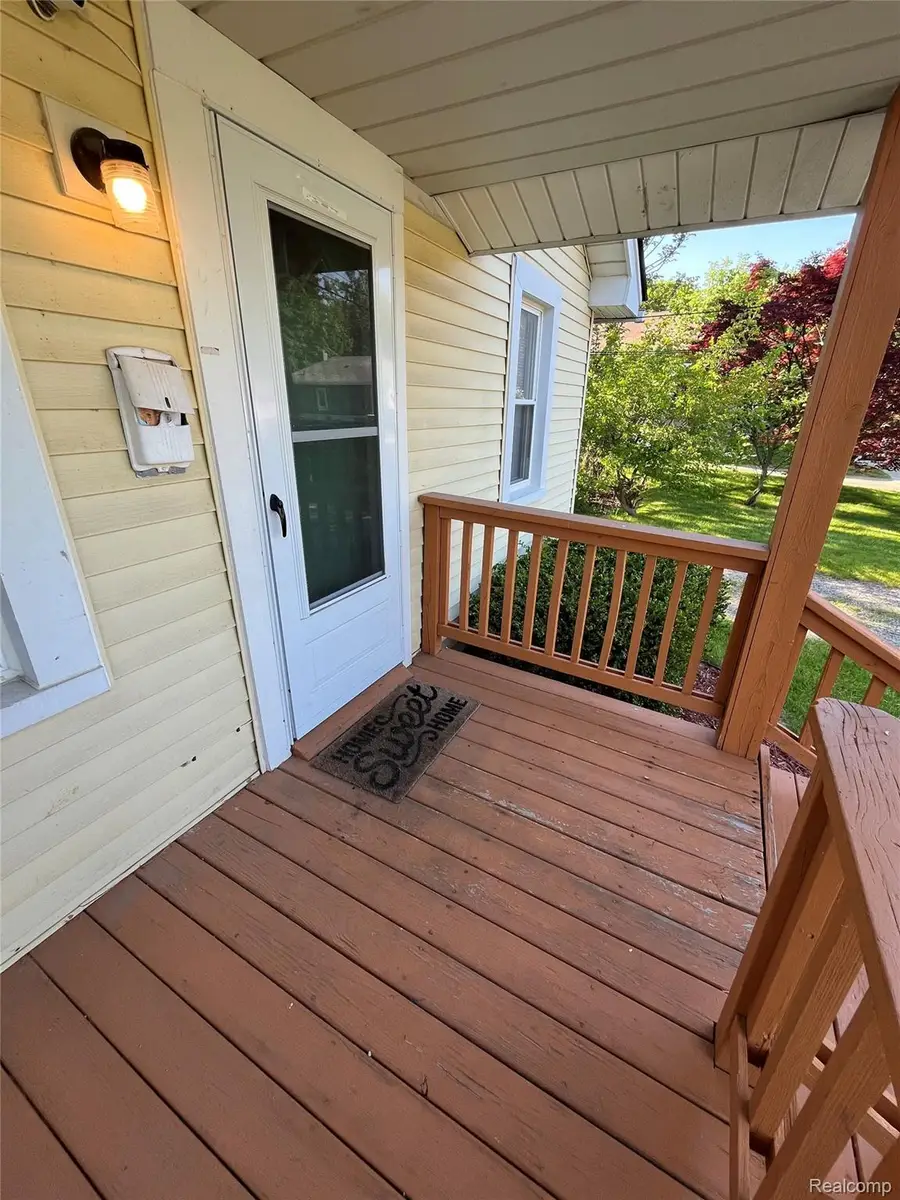 466 S Edith Avenue, Pontiac, MI 48341 - #3