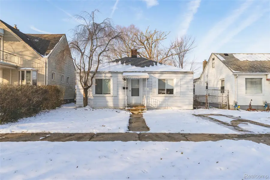 4524 Fleming Street, Dearborn Heights, MI 48125 - #2
