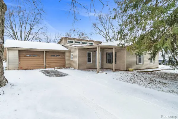 4734 Kempf Street, Waterford, MI 48329