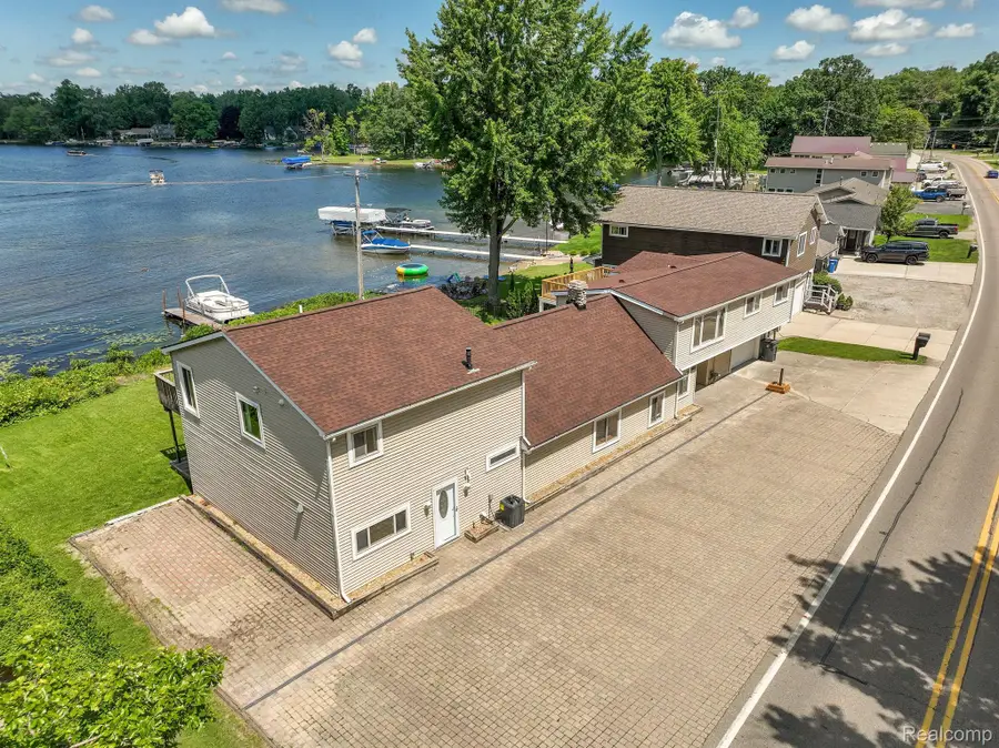1794 S Hughes Road, Brighton, MI 48114 - #2