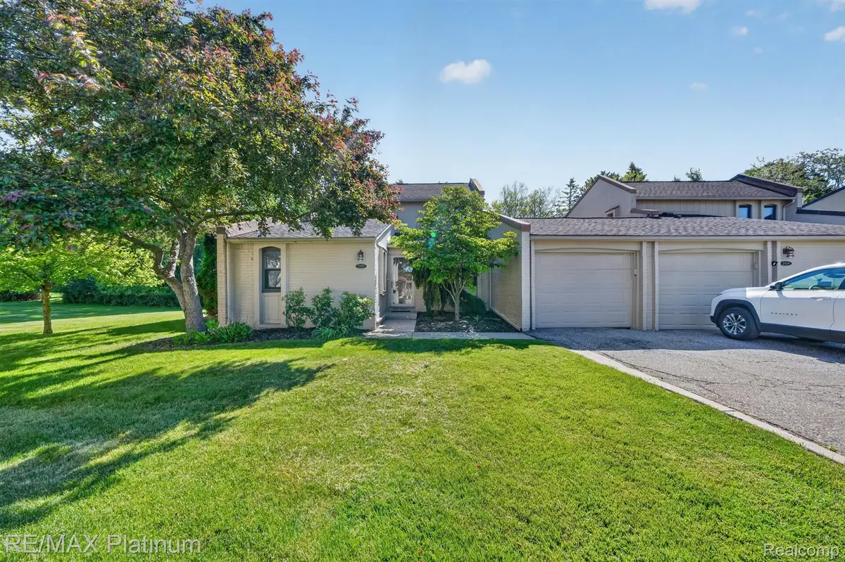 2927 Moon Lake Drive #58, West Bloomfield, MI 48323 - #1