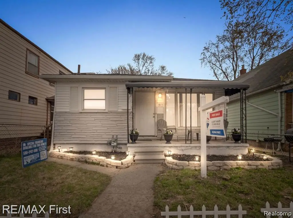 87 E Pleasant Street, River Rouge, MI 48218 - #1