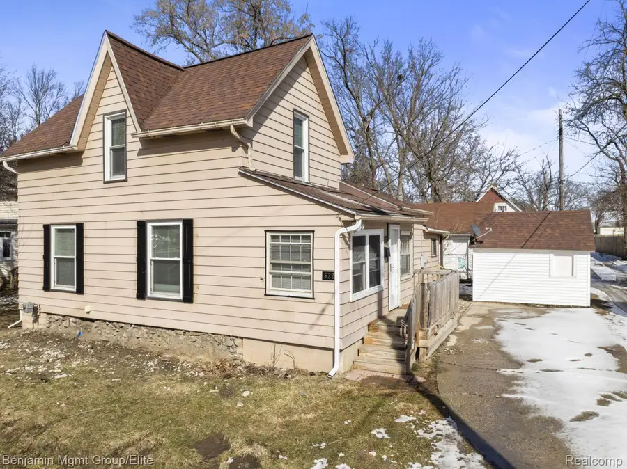 532 Fox Street, Lapeer, MI 48446 - #2