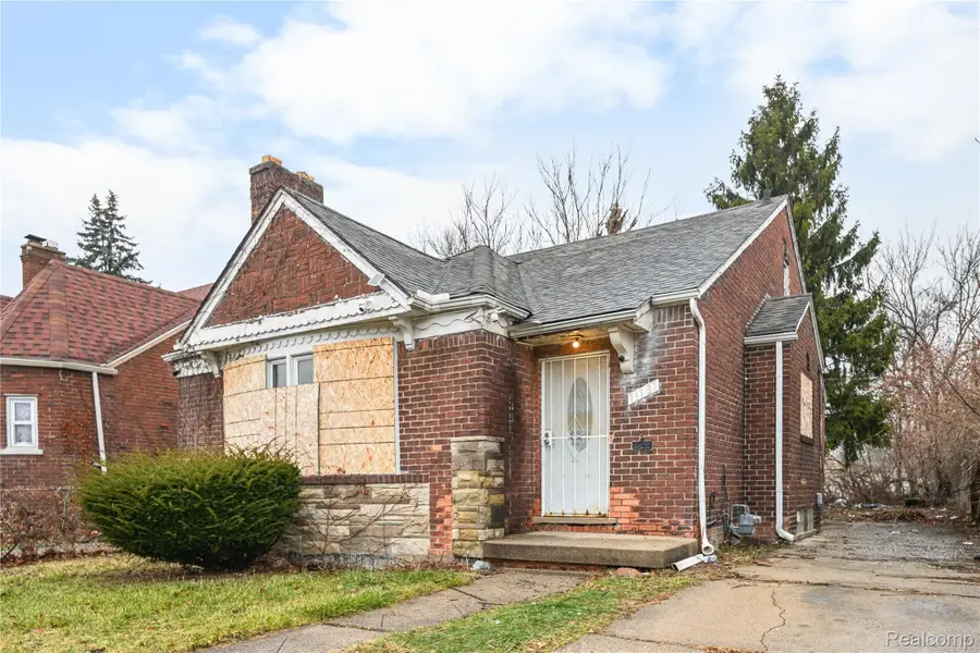 11137 E Outer Drive, Detroit, MI 48224 - #2