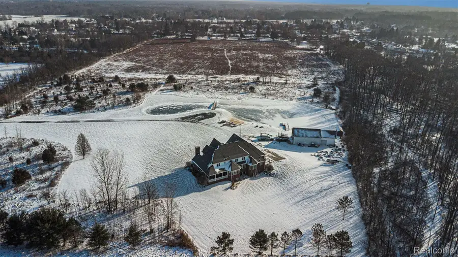 8399 Potter Road, Flushing, MI 48433 - #3