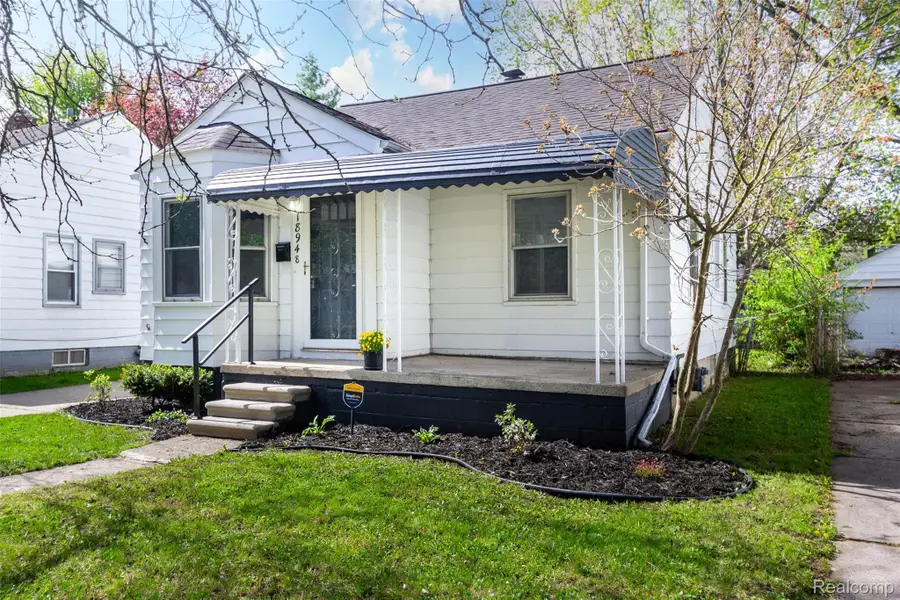 18948 Kenosha Street, Harper Woods, MI 48225 - #3