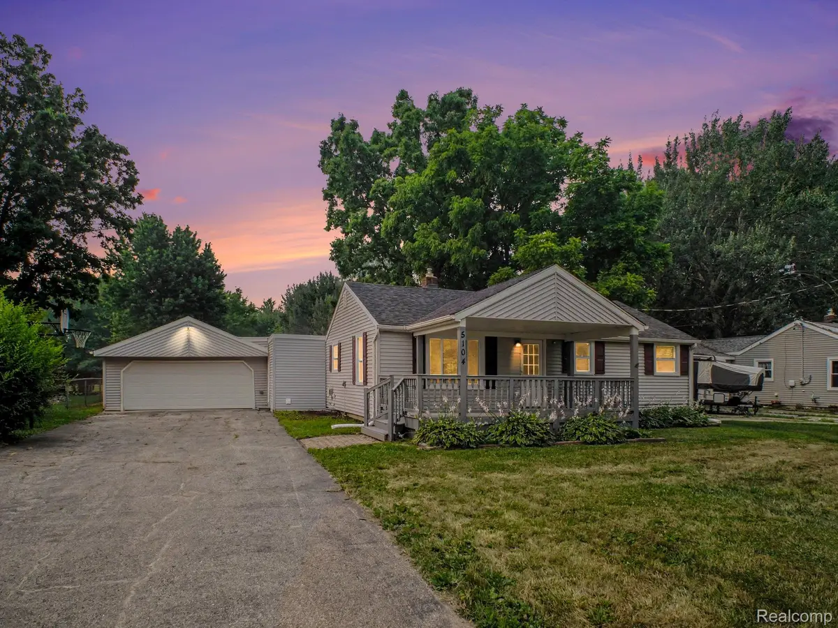 5104 Esta Drive, Flint, MI 48506 - #1
