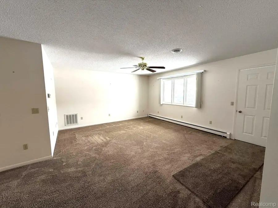 881 Amber Drive, Bad Axe, MI 48413 - #2