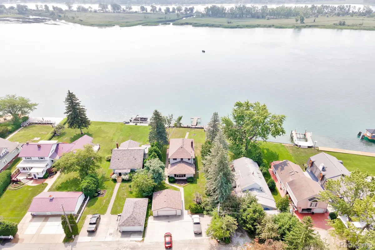 429 Edgewater, Algonac, MI 48001 - #1