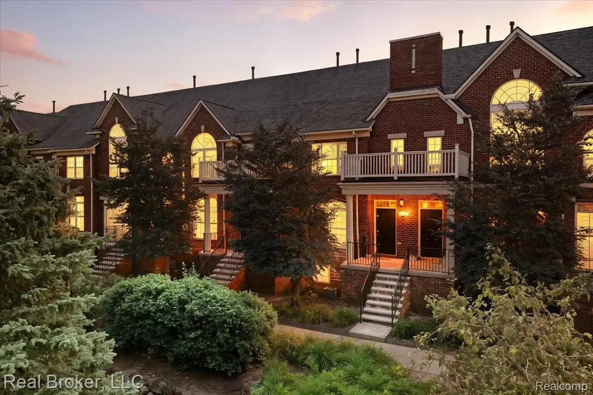 1546 Devon Lane, Troy, MI 48084 - #1