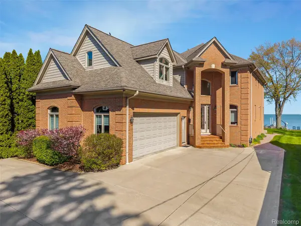 34330 Jefferson Avenue, HarrisonTownship, MI 48045