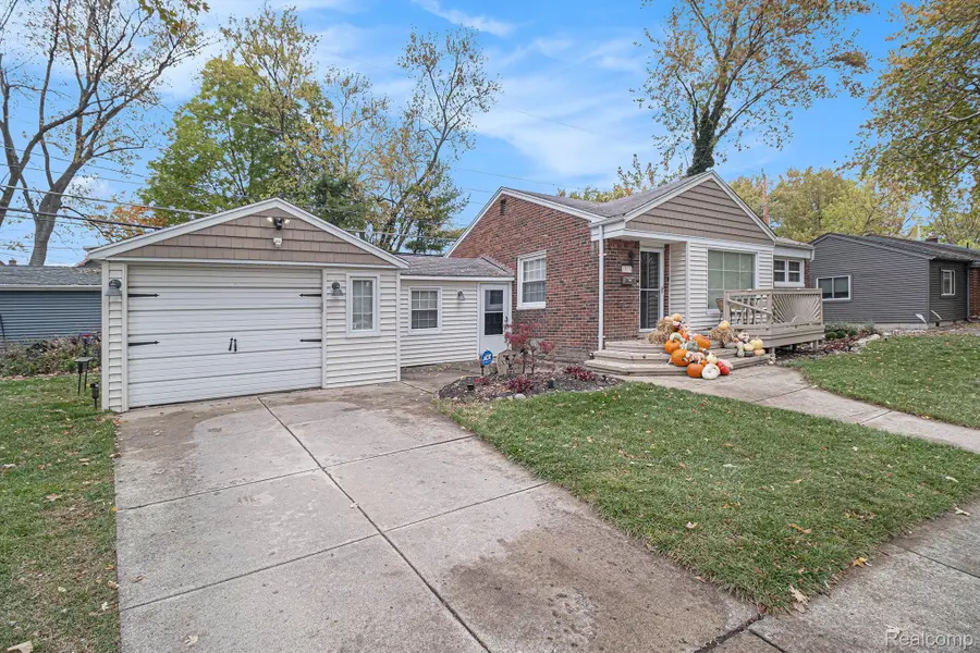 1815 E Lincoln Street, Birmingham, MI 48009 - #2
