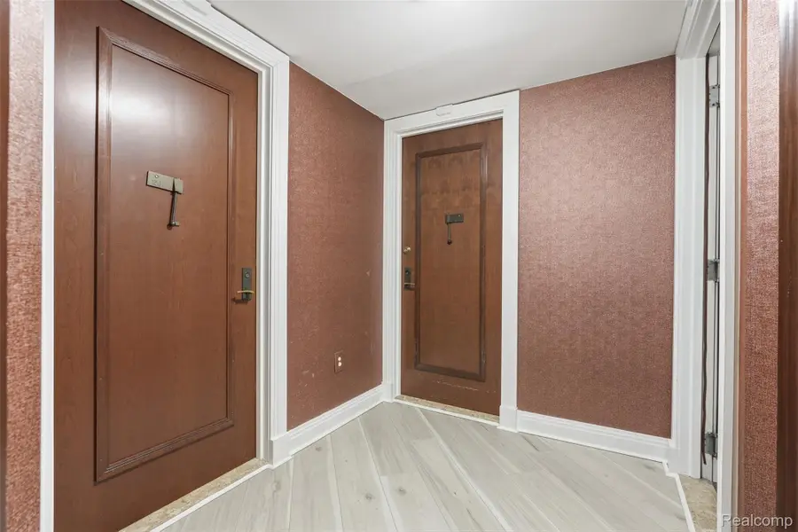 1001 W Jefferson Avenue #12i, Detroit, MI 48226 - #3