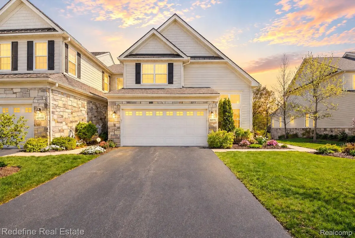 42896 Cardinal Way, Novi, MI 48375 - #1