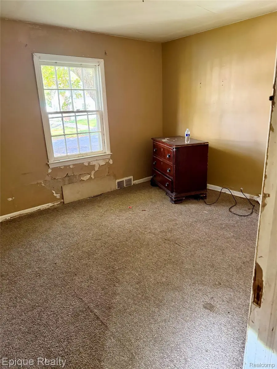 2514 Trumbull Avenue, Flint, MI 48504 - #3