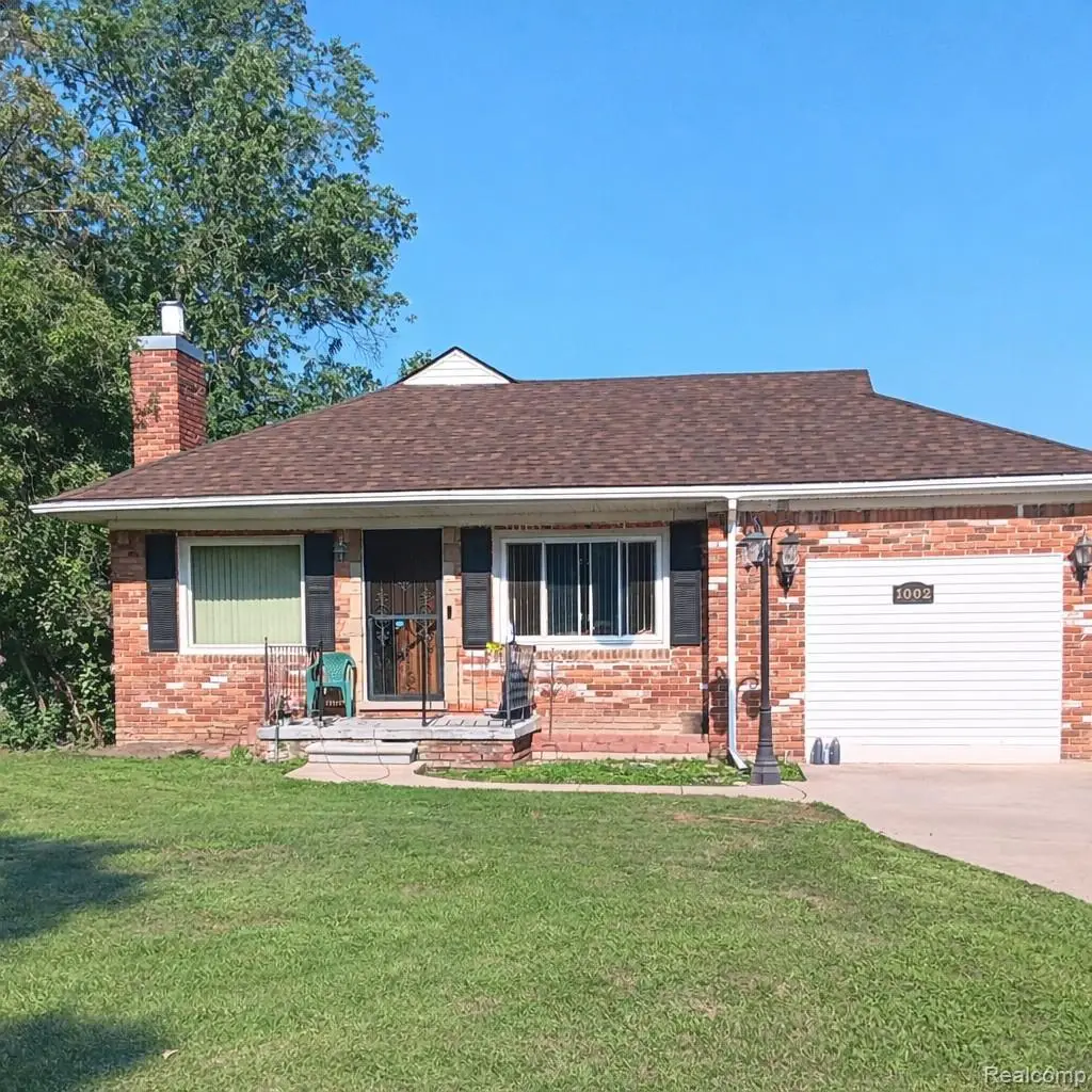 1002 Minnesota Avenue, Troy, MI 48083 - #1