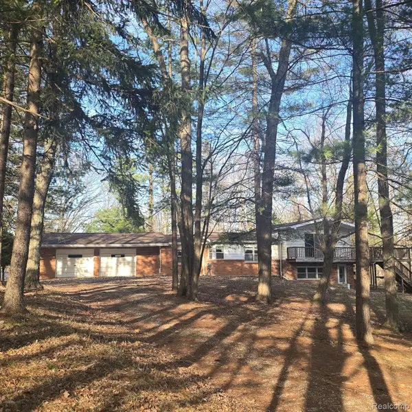 4662 N Lapeer Road, Columbiaville, MI 48421