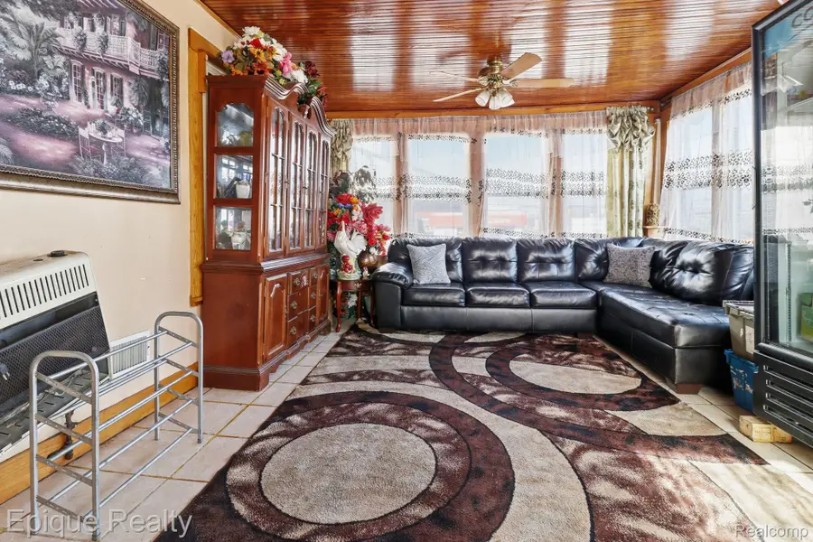 5834 Wayne Road, Romulus, MI 48174 - #2
