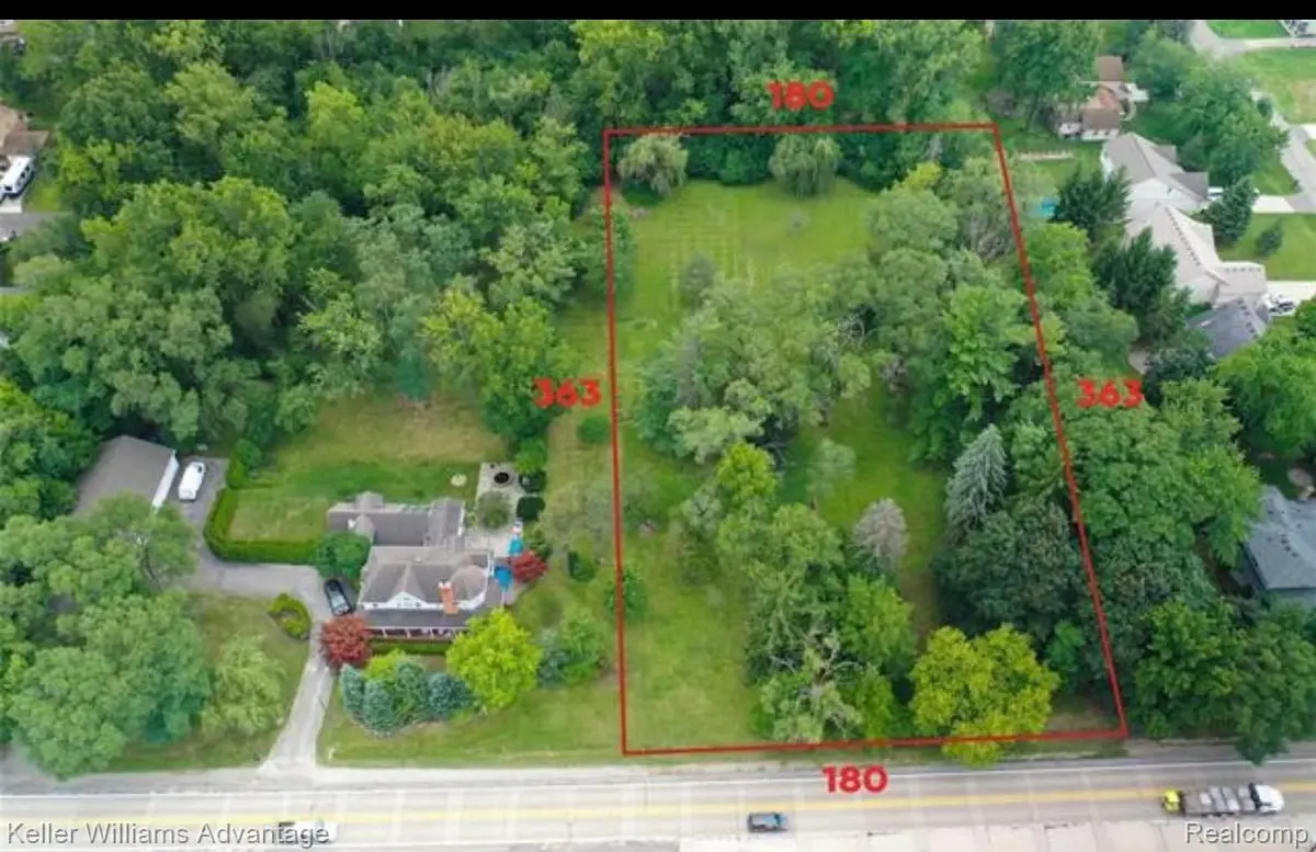 34037 W 9 Mile Road, Farmington, MI 48335 - #1