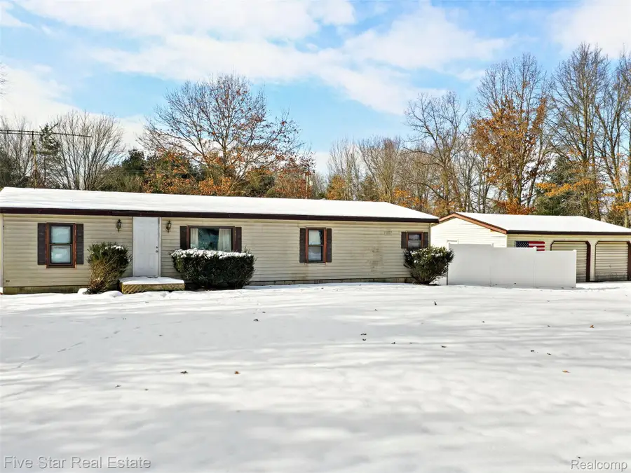 2185 Armond Road, Howell, MI 48855 - #3