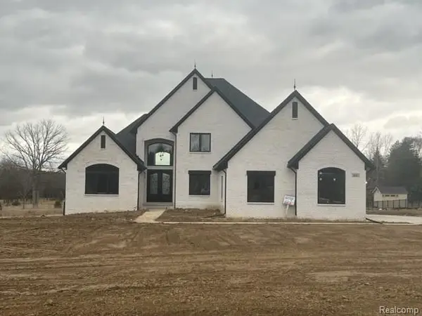 01 Bur Oak Lane, Oakland, MI 48363