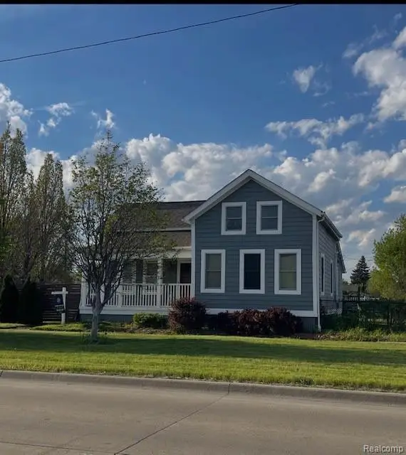 13209 E 13 Mile Road, Warren, MI 48088