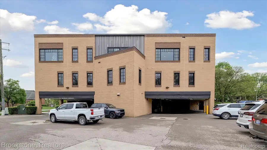 804 N Main Street #2C, Rochester, MI 48307 - #3