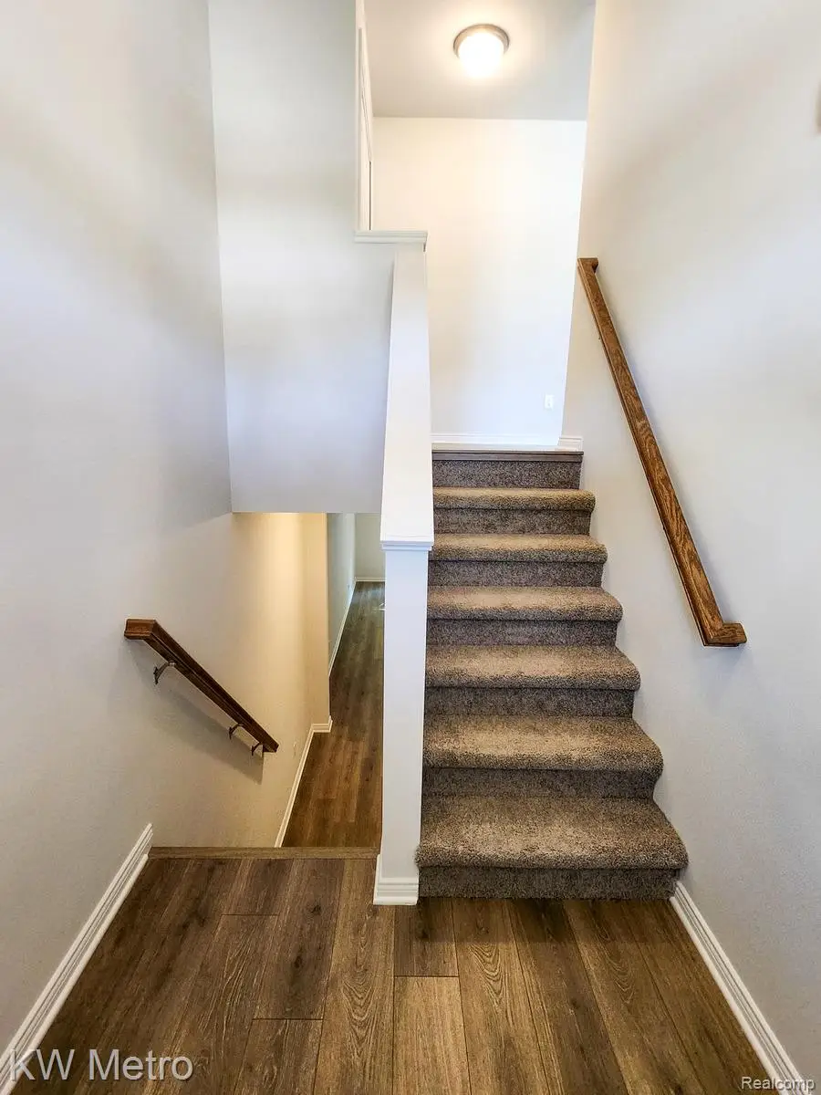 205 Whispering Pines Drive #11, Fenton, MI 48430 - #3