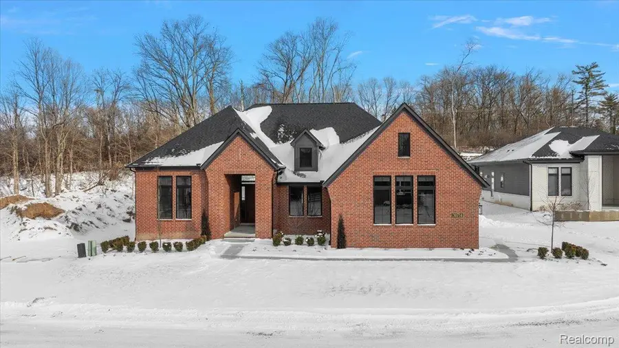 30797 Franklin Hills Court #6, Farmington, MI 48334 - #2