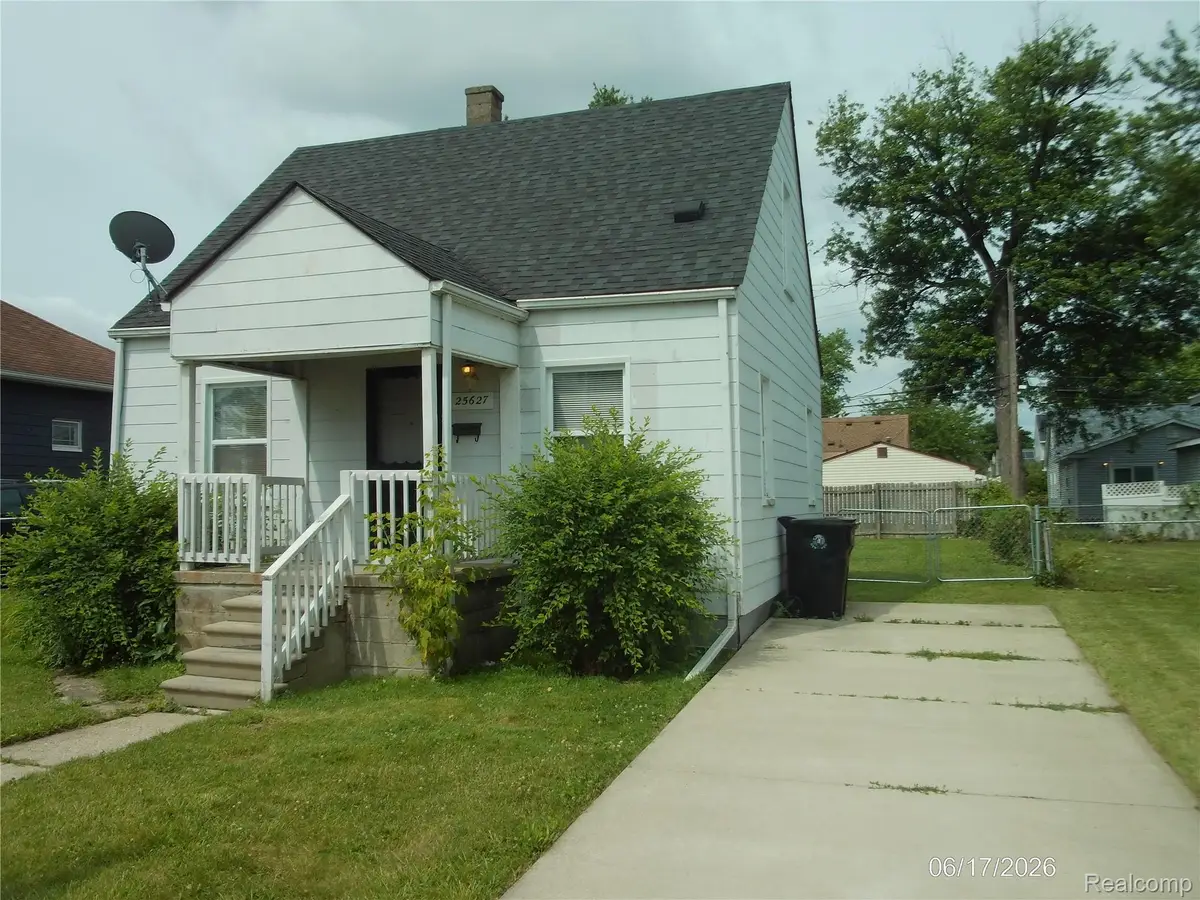 25627 Paige Street, Roseville, MI 48066 - #1