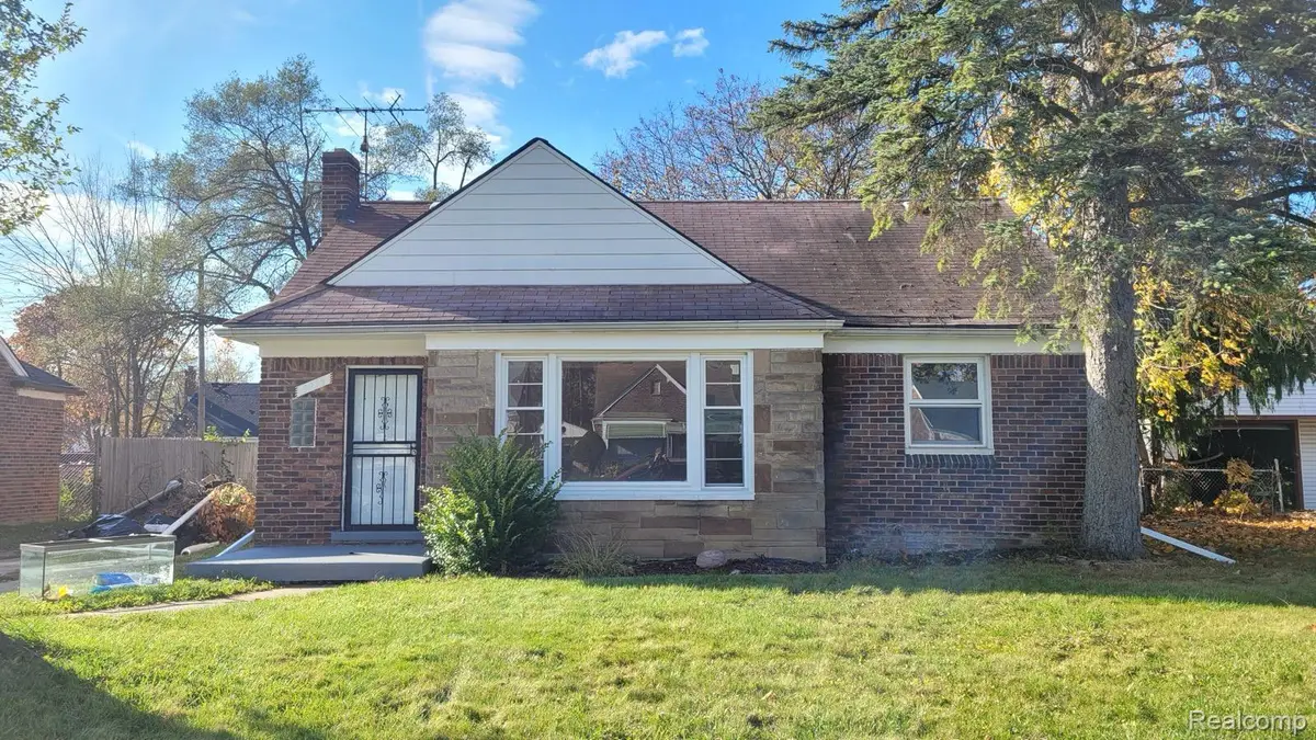 9215 Grandville Avenue, Detroit, MI 48228 - #1