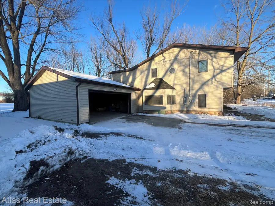 4067 Jefferson Street, Burton, MI 48509 - #3