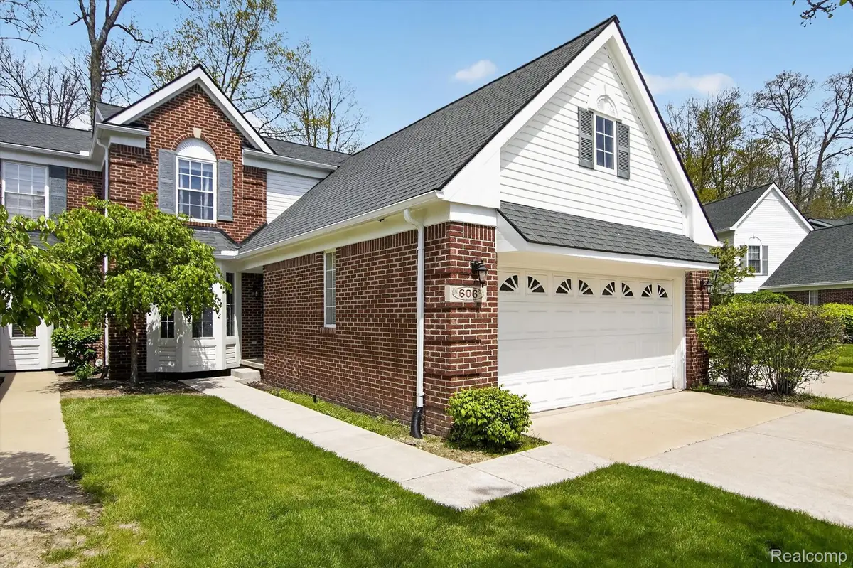 606 Shady Maple Drive, Wixom, MI 48393 - #1