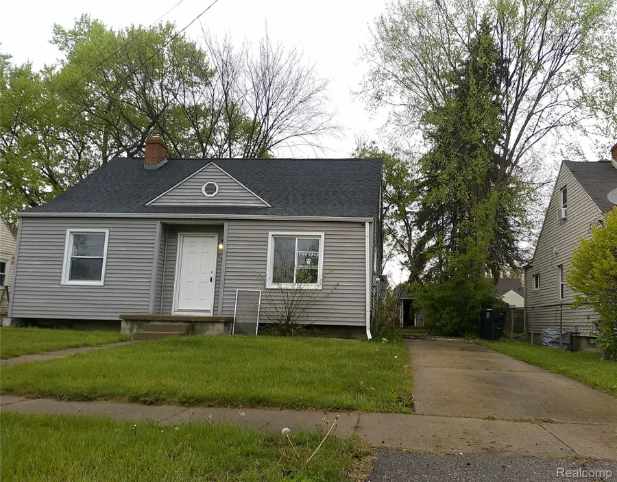 846 W Hemphill Road, Flint, MI 48507 - #2