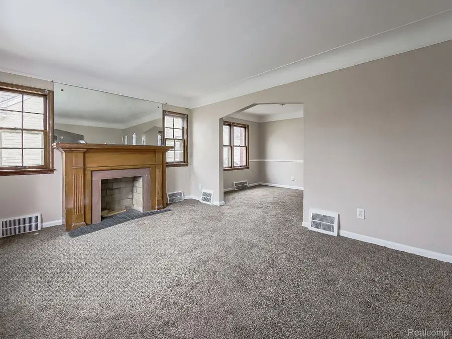 18242 Mendota Street, Detroit, MI 48221 - #2