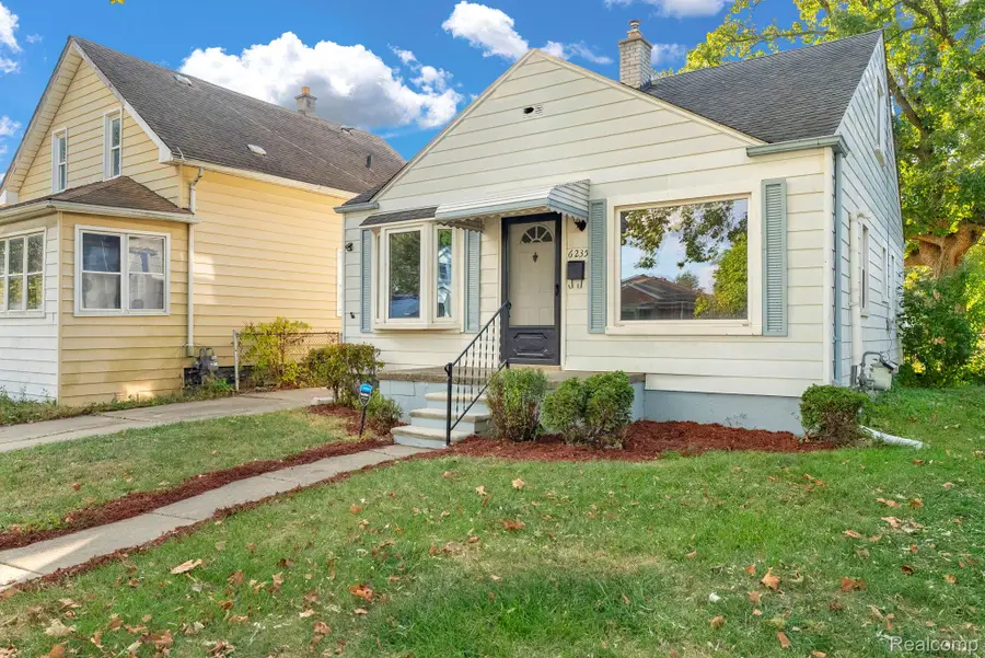 6235 Rosemont Avenue, Detroit, MI 48228 - #3