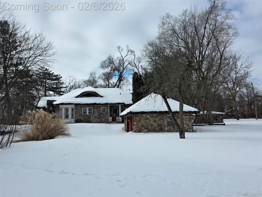47420 W Ann Arbor Trail, Plymouth, MI 48170 - #2