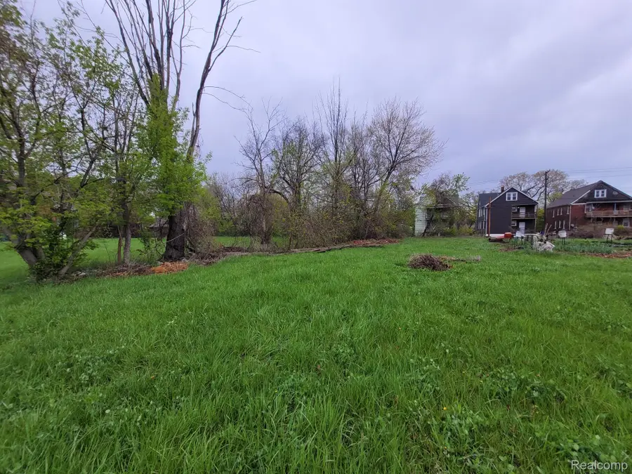 2148 Field Street, Detroit, MI 48214 - #2