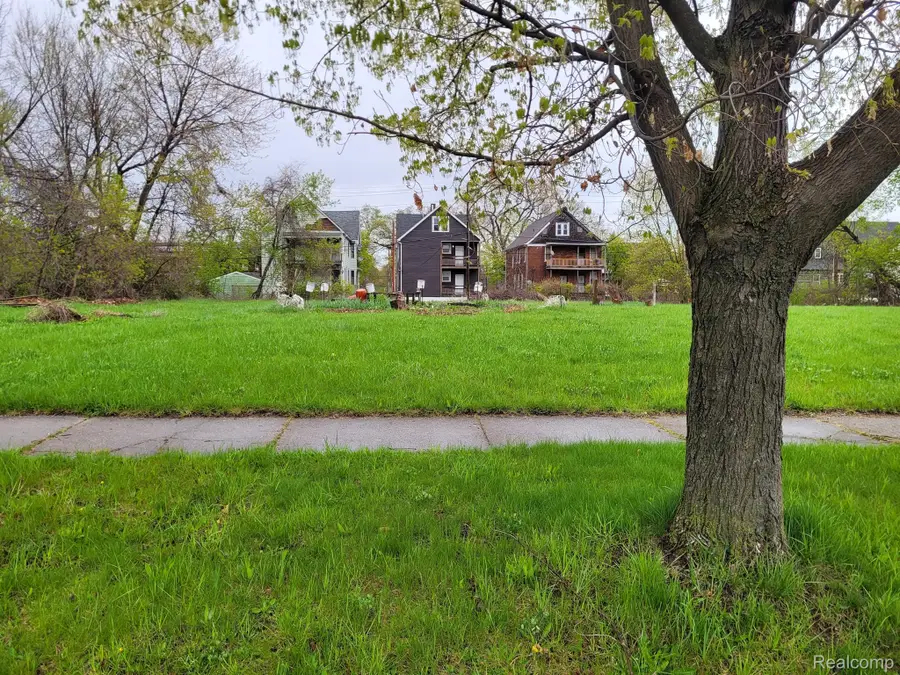 2158 Field Street, Detroit, MI 48214 - #2