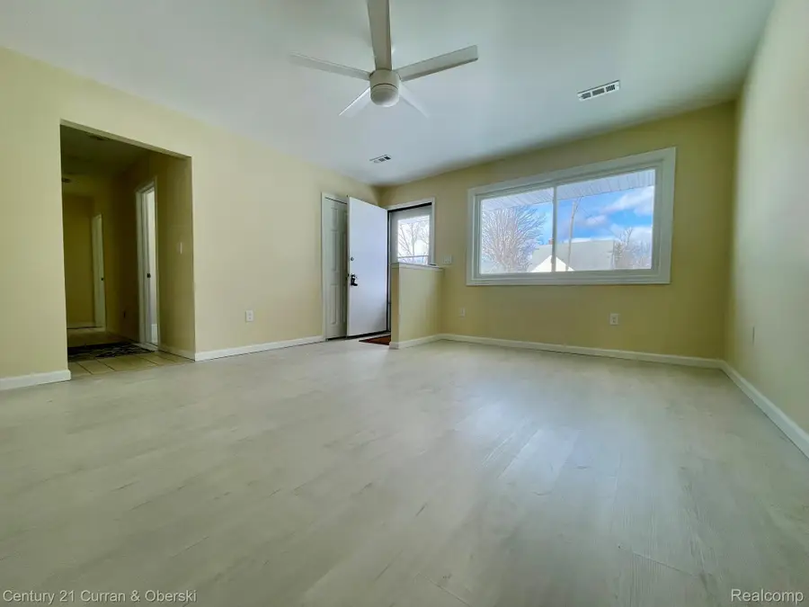 26141 Yale Street, Inkster, MI 48141 - #2