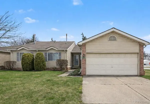 24326 Juliet Drive, CenterLine, MI 48015